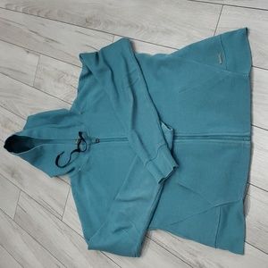 3/$15 Hyba zipper hoodie